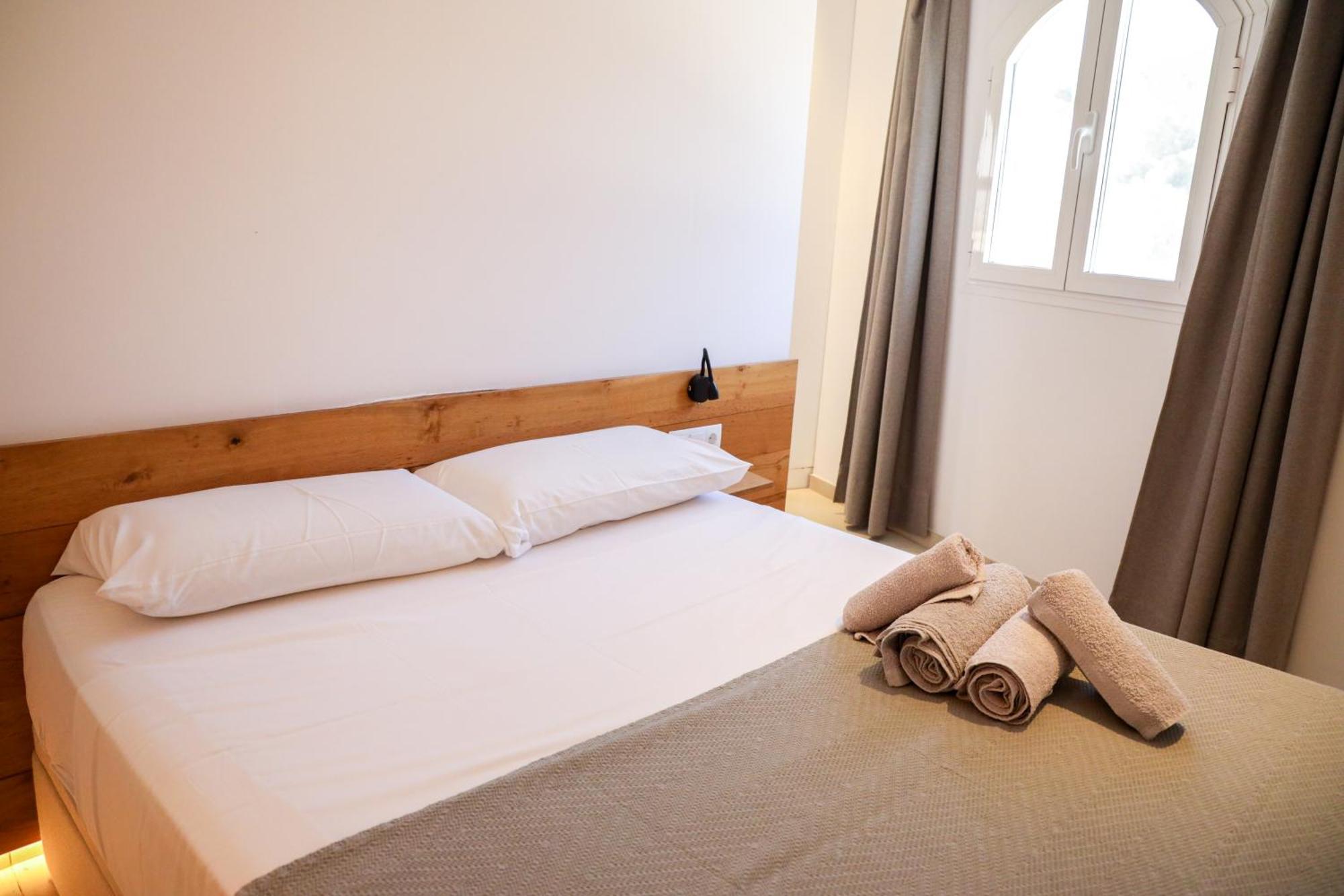 Cala Vadella Beachwalk Suites Kamer foto