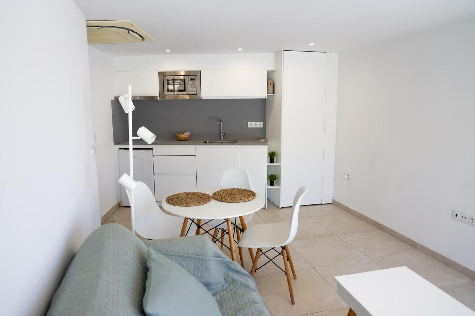 Cala Vadella Beachwalk Suites Kamer foto