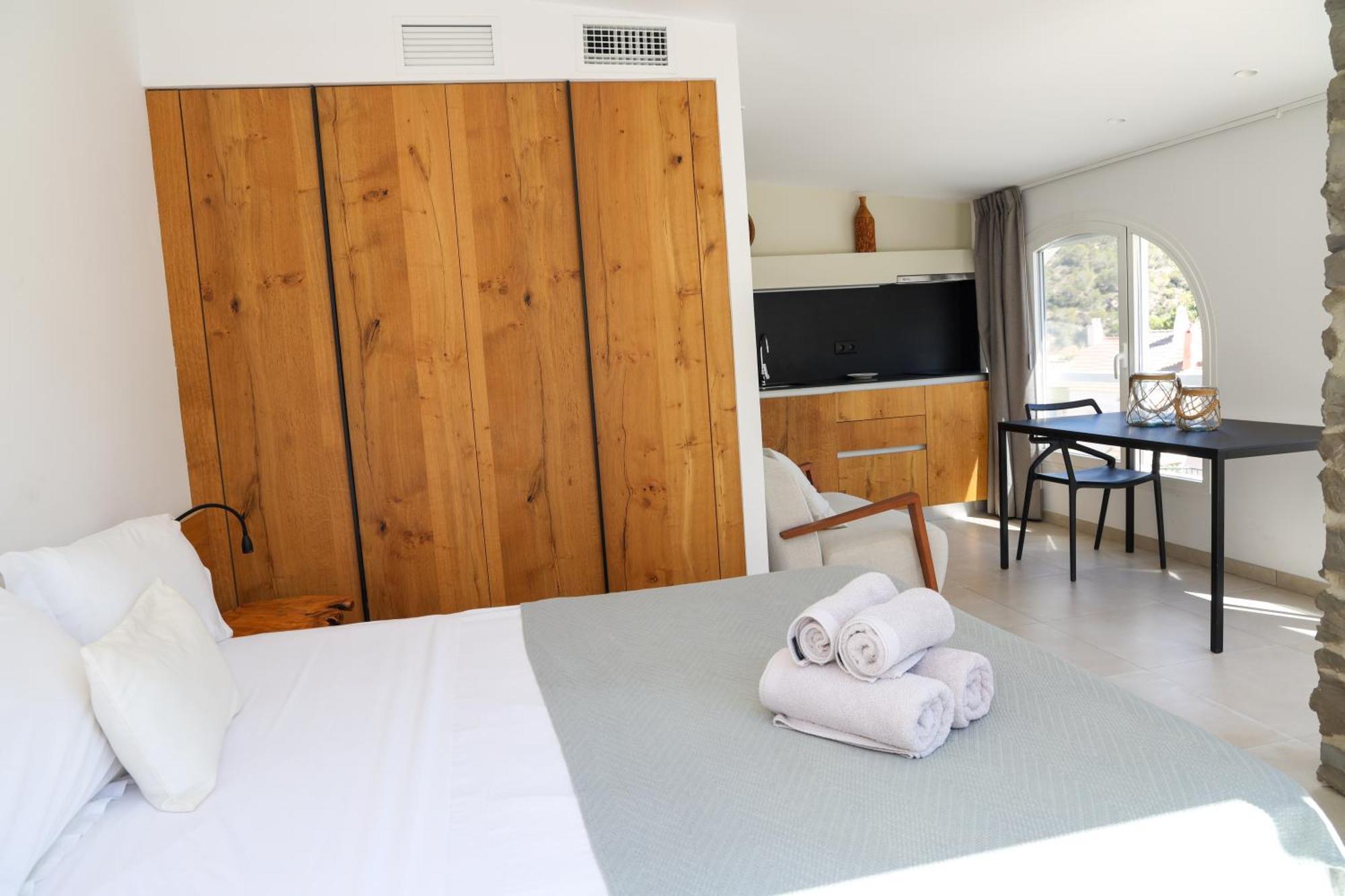 Cala Vadella Beachwalk Suites Kamer foto
